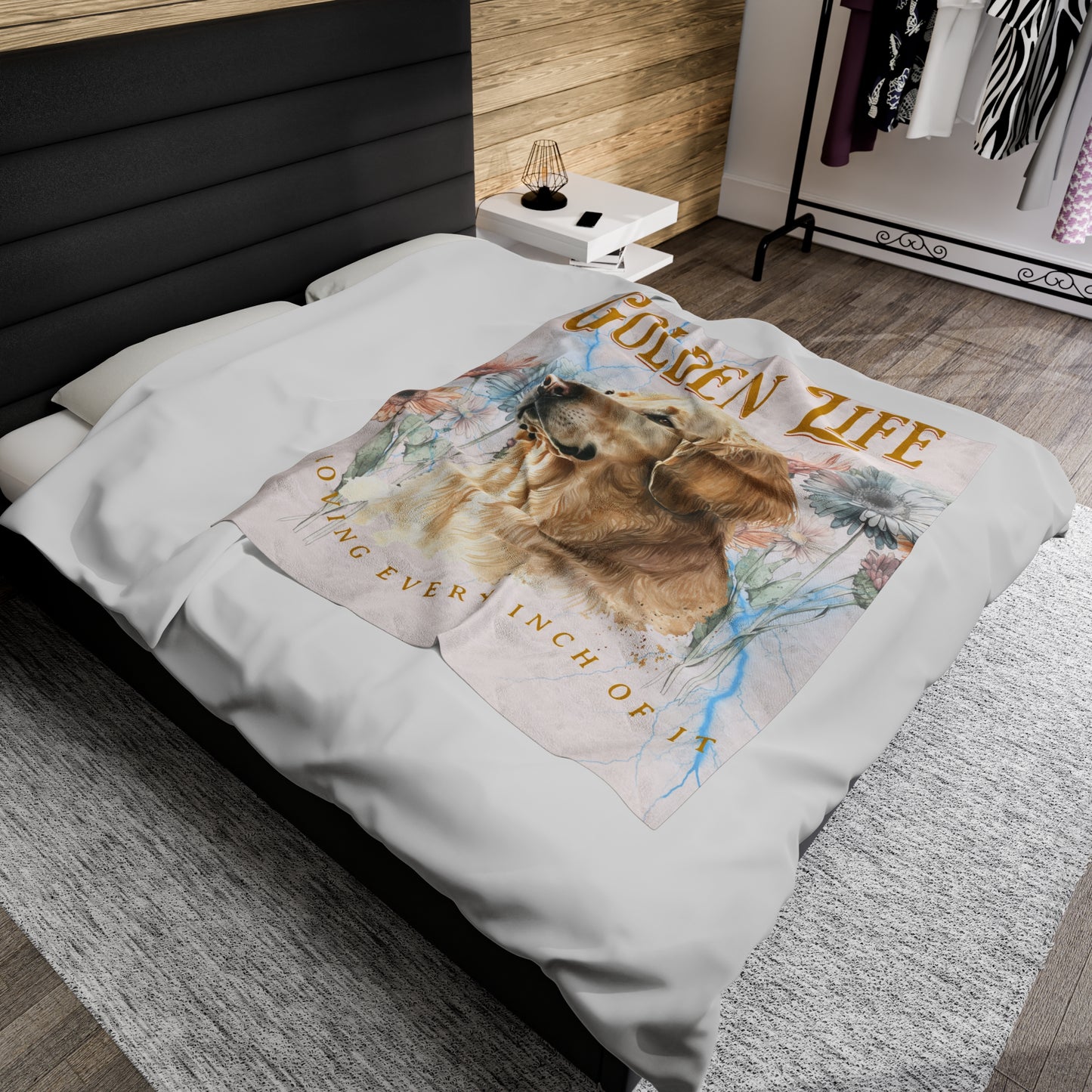 Cute Golden Retriever Dog Velveteen Plush Throw Blanket.